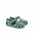 Sandali da spiaggia concetto barefoot, Verde