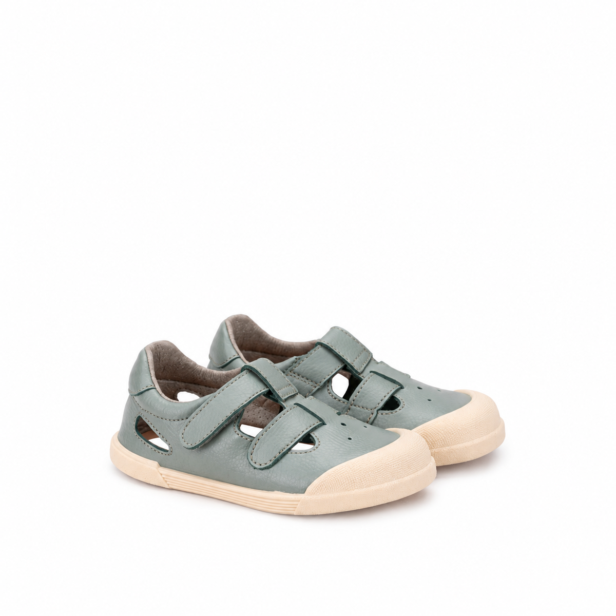 Sandali in pelle concetto barefoot, Salvia