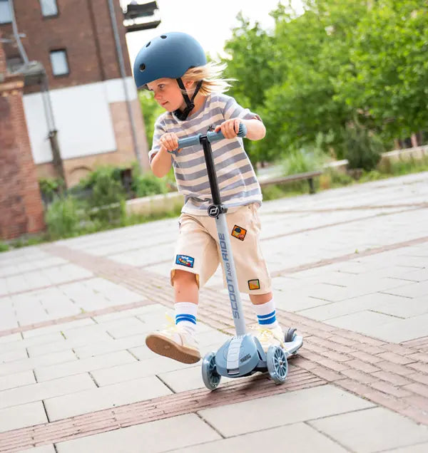 Highwaykick 3S Folding Scooter with Lights – Dual Steering System – Blue