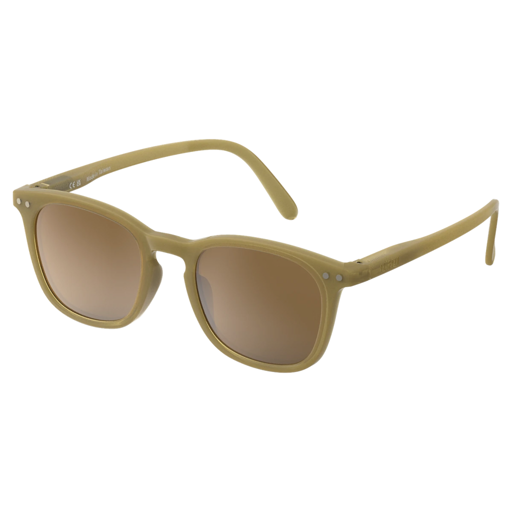 IZIPIZI #E Olive sunglasses, ages 3-5 and 5-7 — three-quarter view