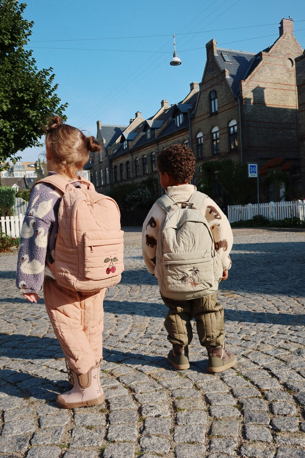 Water-repellent quilted backpack, Dinosaurs