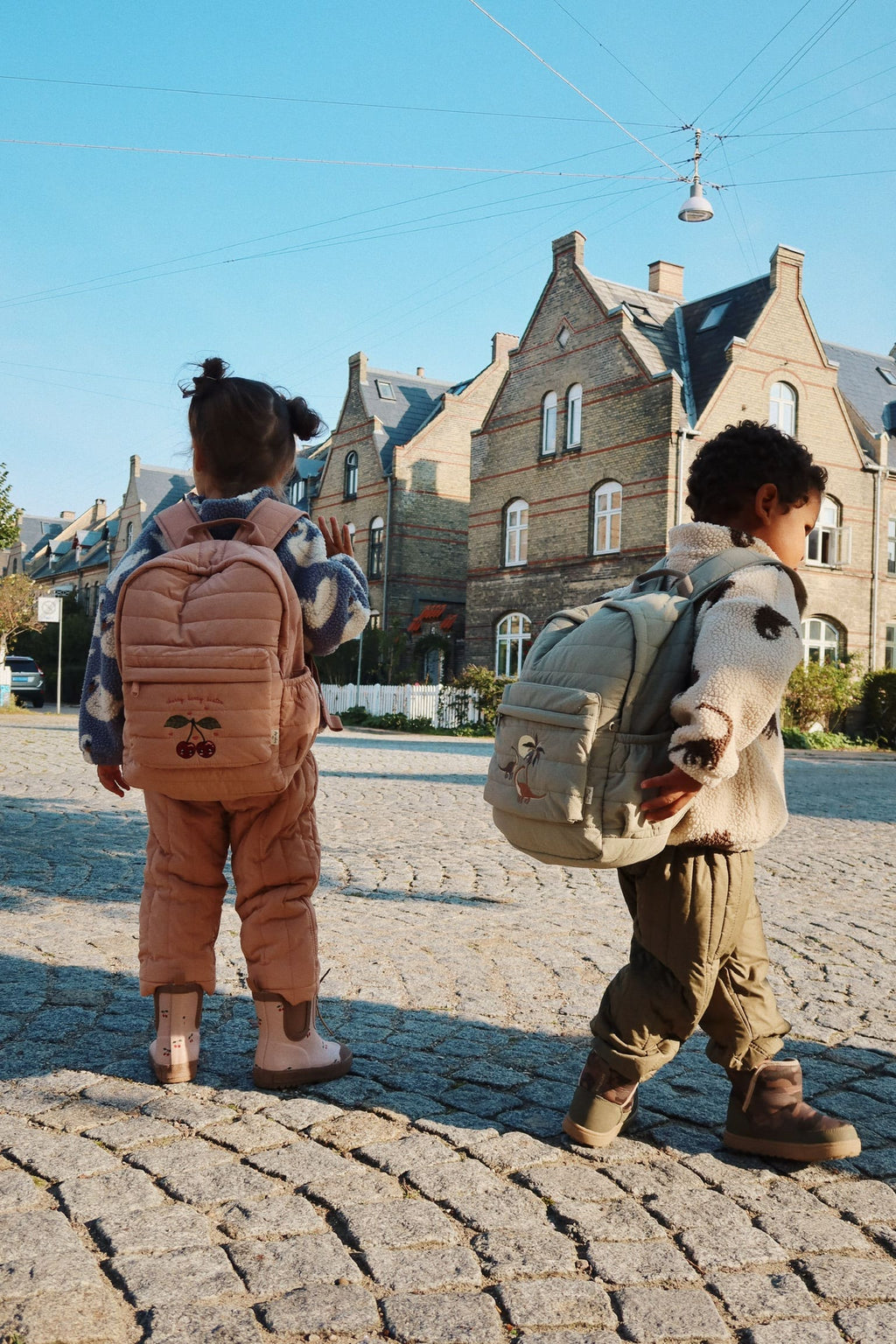 Water-repellent quilted backpack, Dinosaurs