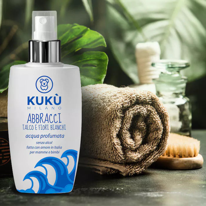 Aqua profumata per bebè, Talco e fiori bianchi, Abbracci | Kukù Milano