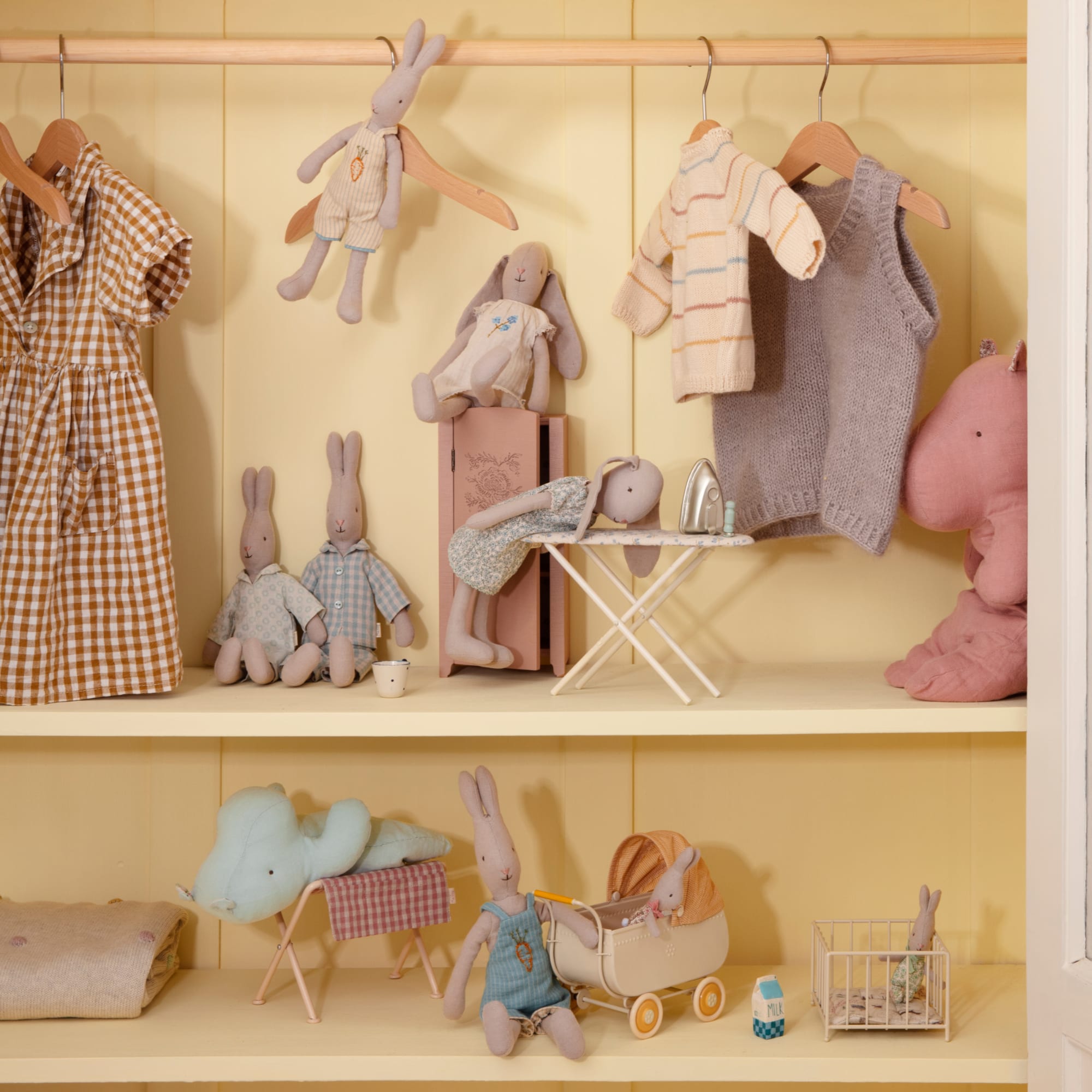 Rabbit with overalls, Size 2
