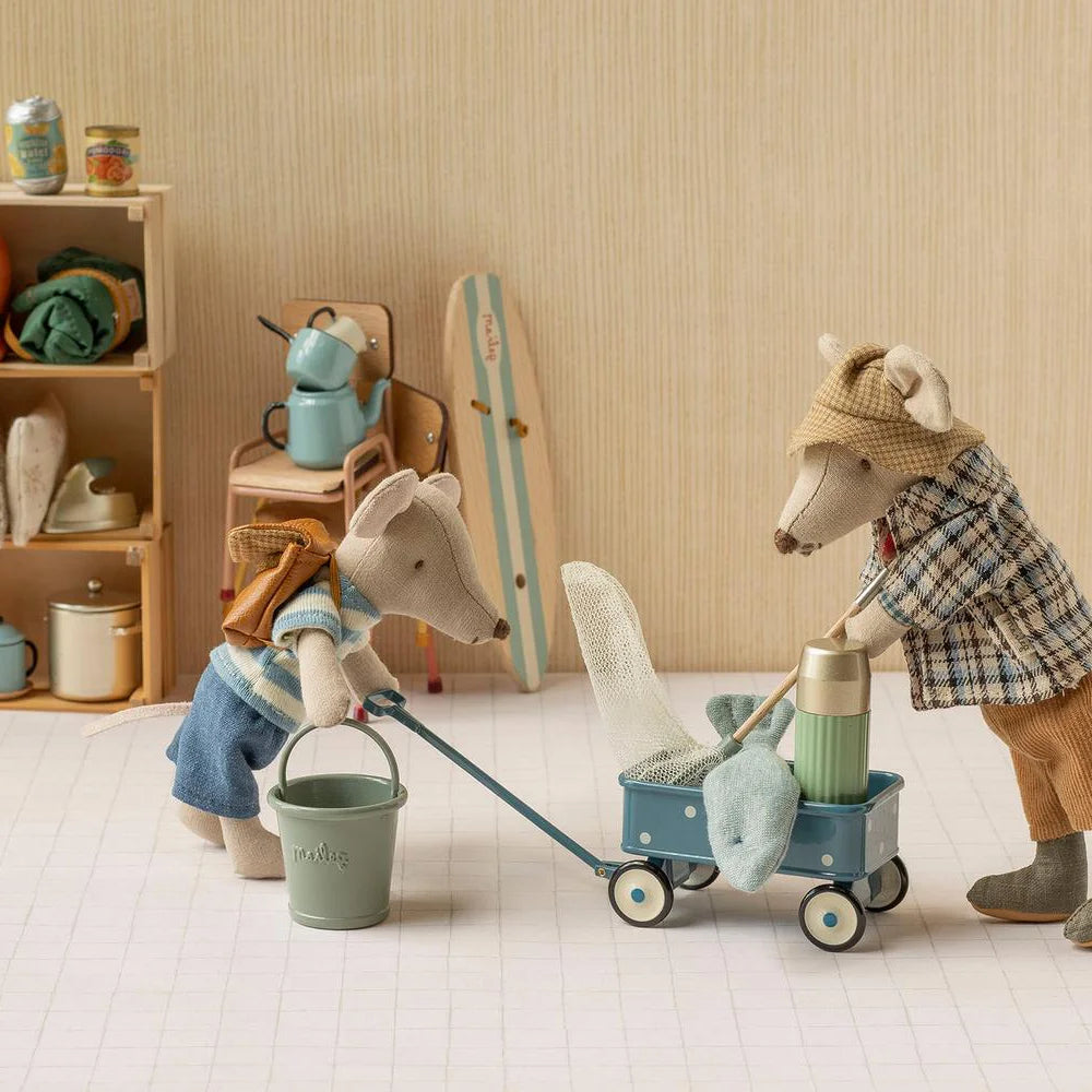 Mouse tricycle, Big brother - Brown