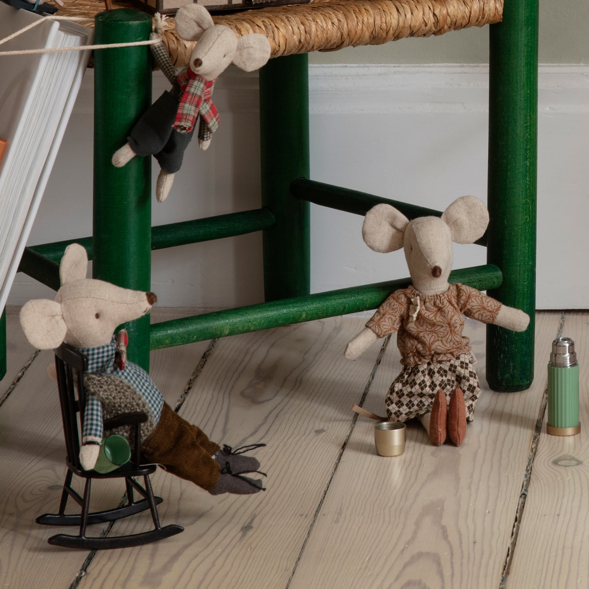 Pair of mice in cigar box, Grandpa and Grandma Mouse