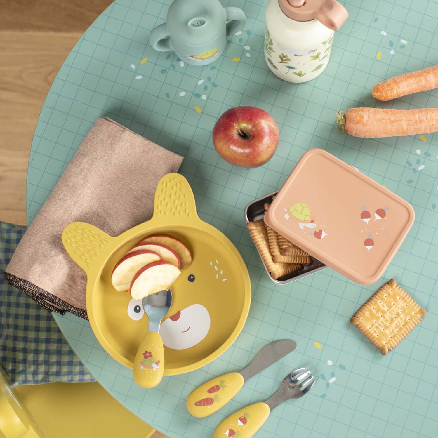 Silicone dinnerware set, Trois petits lapins