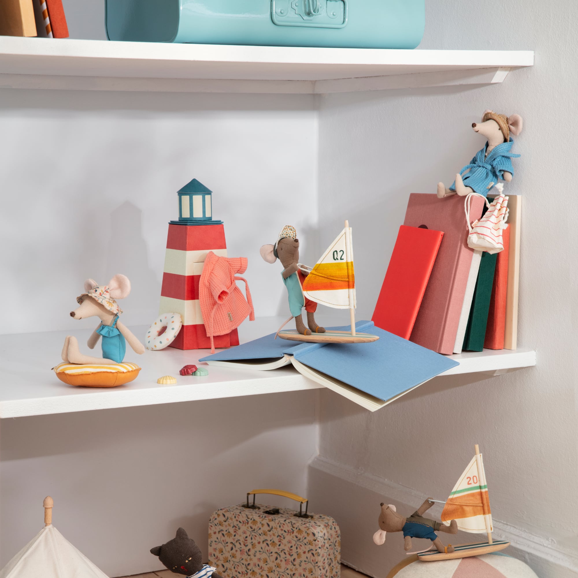 Maileg | Accappatoio per Mom Mouse, Dusty Blue Bathrobe