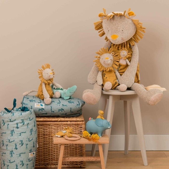 Giant Paprika Lion Puppet